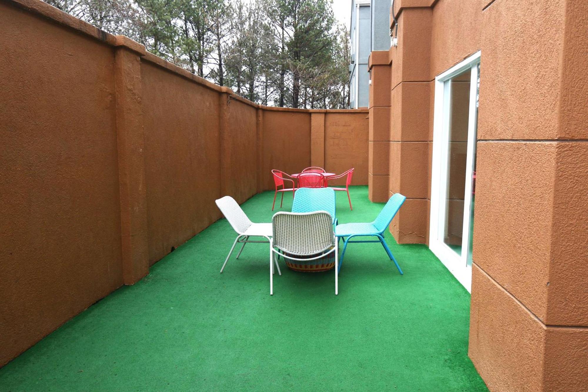 Baymont By Wyndham Lithia Springs Atlanta Hotell Exteriör bild